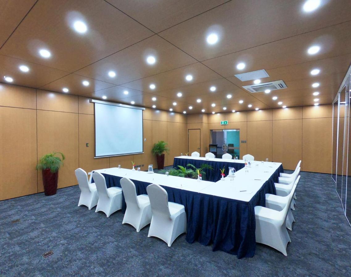 Gazelle International Hotel 코코포 외부 사진