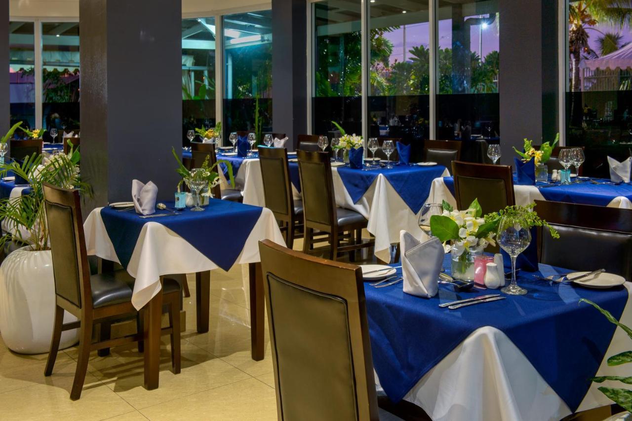Gazelle International Hotel 코코포 외부 사진